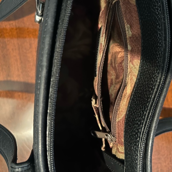 Authentic Brighton Vintage Black Leather Shoulder Bag, Excellent condition - Picture 10 of 13